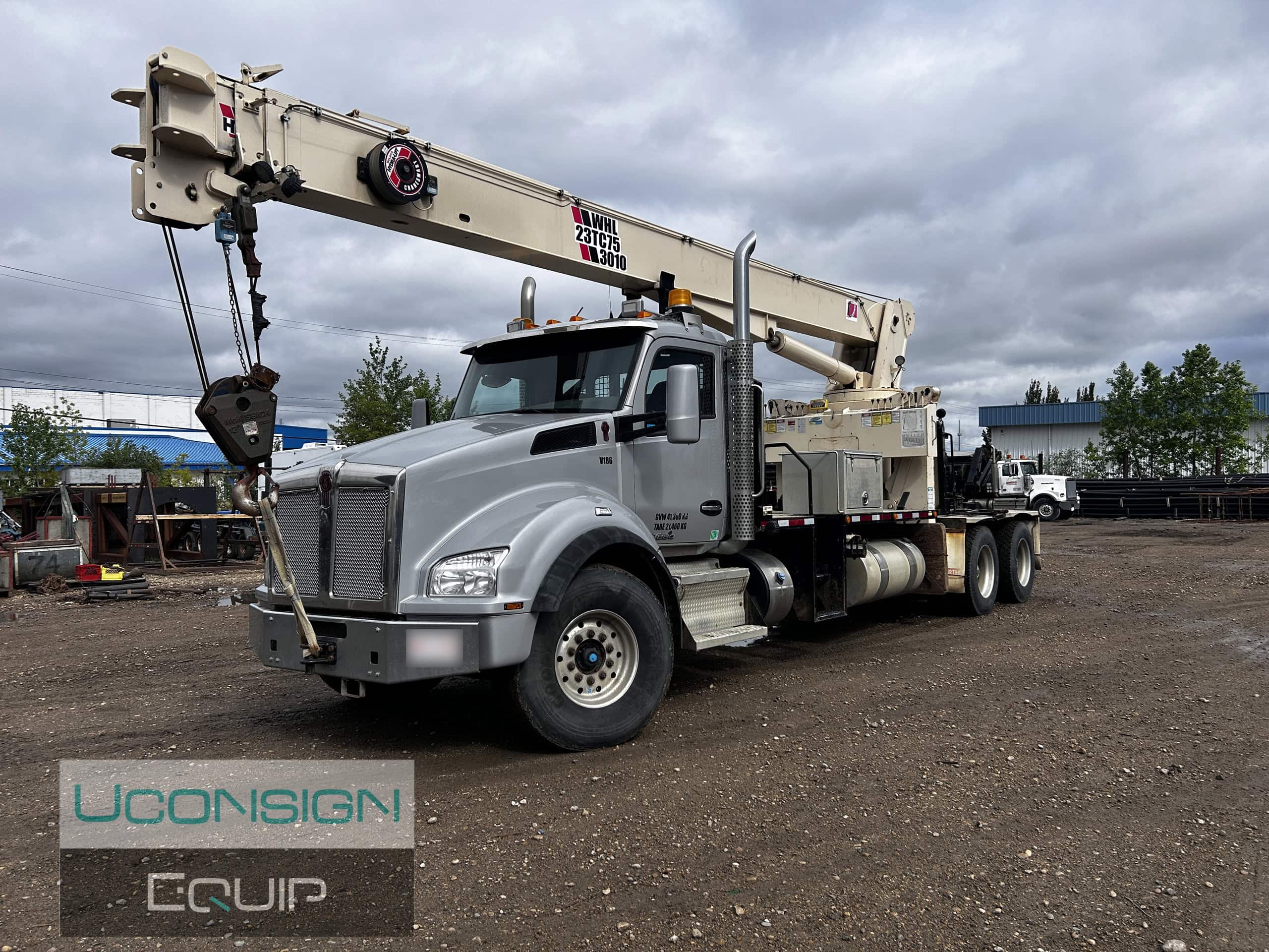 2015 Kenworth T880 Boom/Crane Truck (01699)